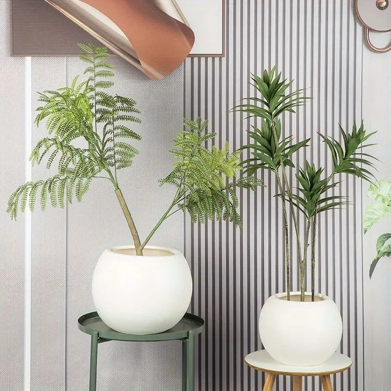 Kugelförmiger Blumentopf rund mit matter, strukturierter Wand – Bild 2